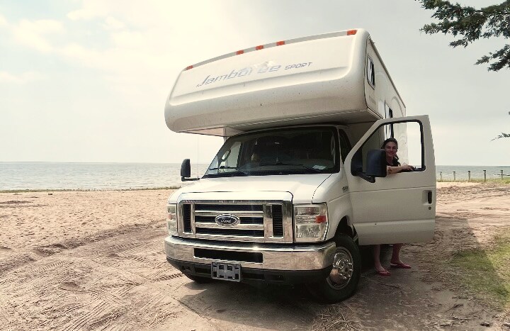 Jamboree Sport RV interior